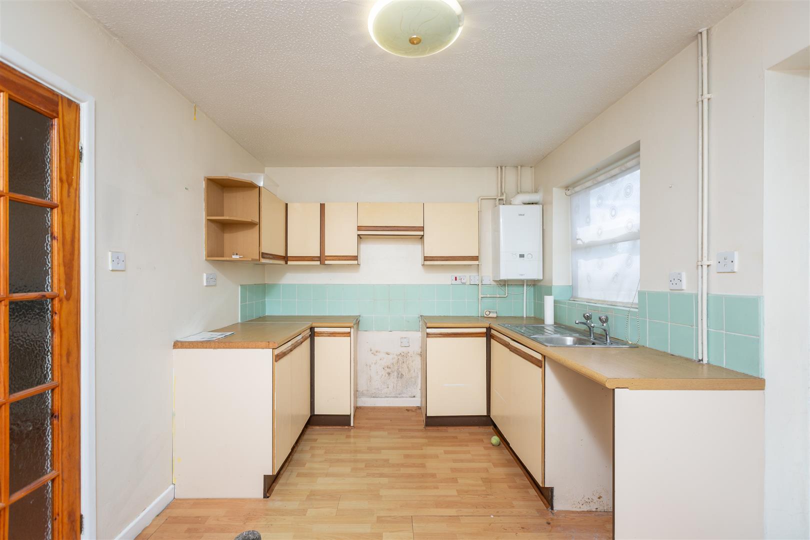 Moorview Close, Gendros, Swansea, SA5 8BZ